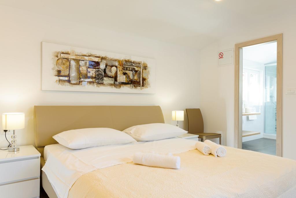 Apartments & Room Rollex Split Exterior foto